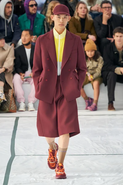 Look 9